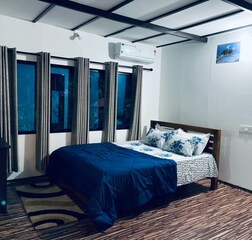 One Room In a Twin Room Villa