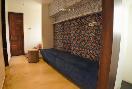 UPSTAY 2BHK