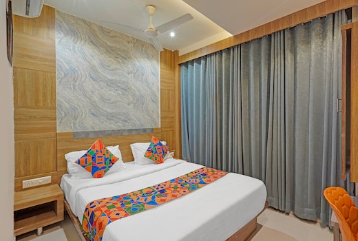 FabHotel New Empire