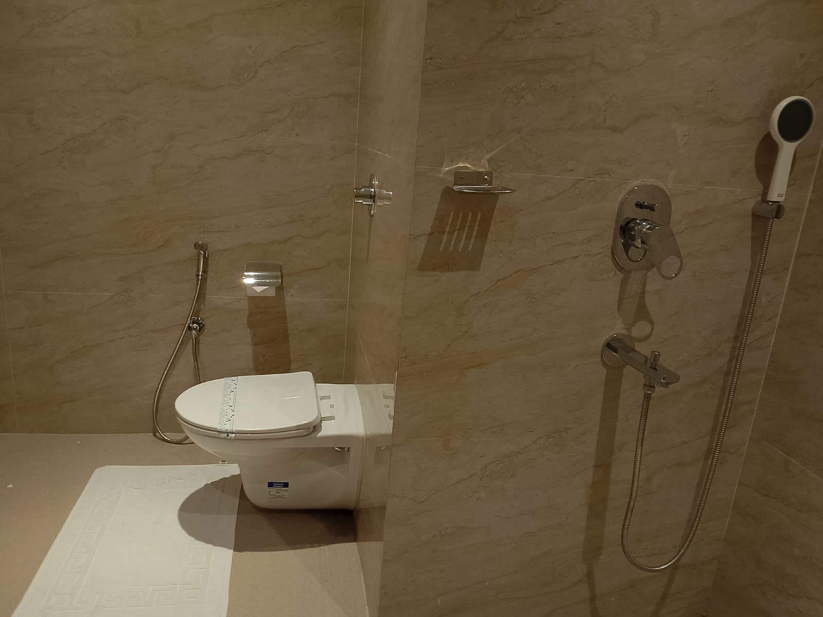 HOTEL NAMDANG PREMIER - Tap to explore photos