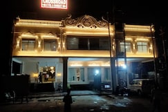 Hotel Crossroad, Lucknow