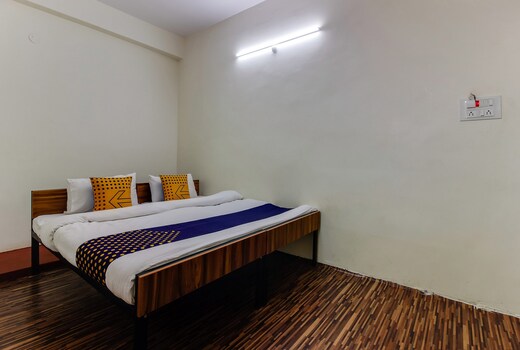 SPOT ON Hotel Chirag's