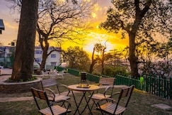 Sienna @ Nau Nabh Cottage by VEO - Part of StayVista, Shimla
