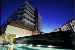 TSix5 Quarter, Pattaya