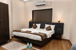 Suruchi Hotel & Restaurant, Sagar