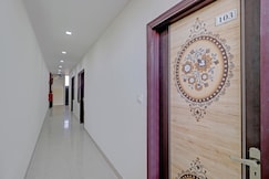 Hotel O Moon Light, Kharar