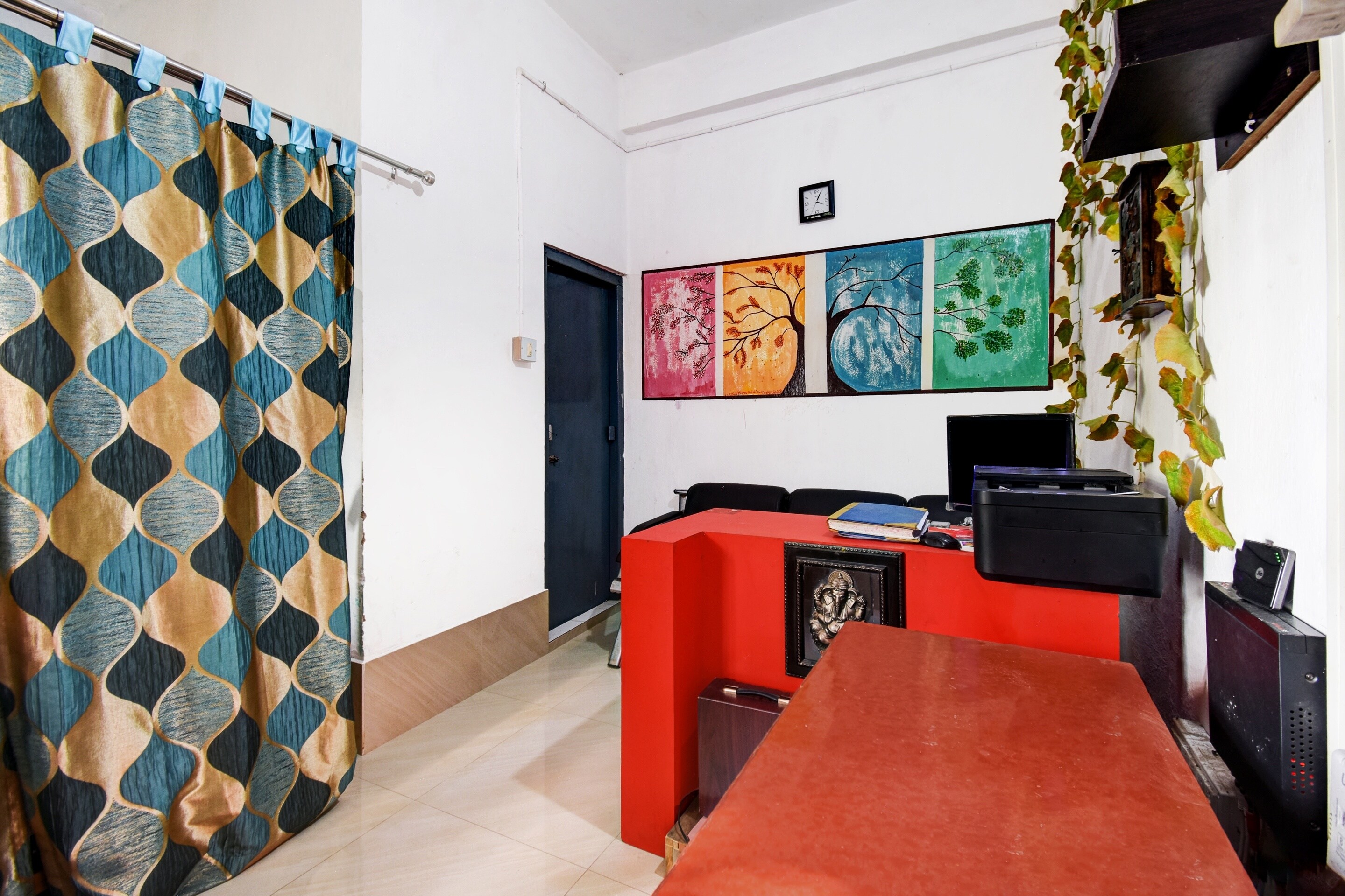 Hotel O Adorini Guest House - Tap to explore photos
