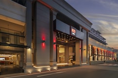 Radisson RED Phuket Patong Beach, Phuket