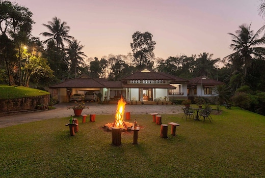 StayVista | Crystal Homestay