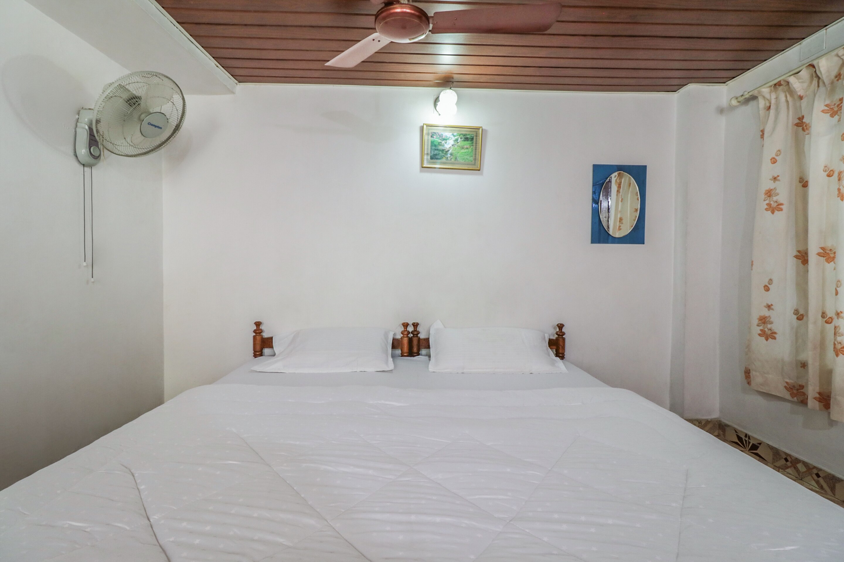 Sky Rathnam Homestay - Tap to explore photos