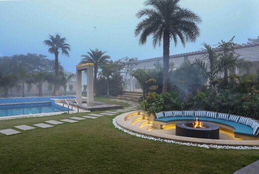 StayVista at La Paradise
