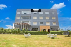 Palette Hotel and Resort Bareilly Formerly Bellazio Suites, Shahjahanpur