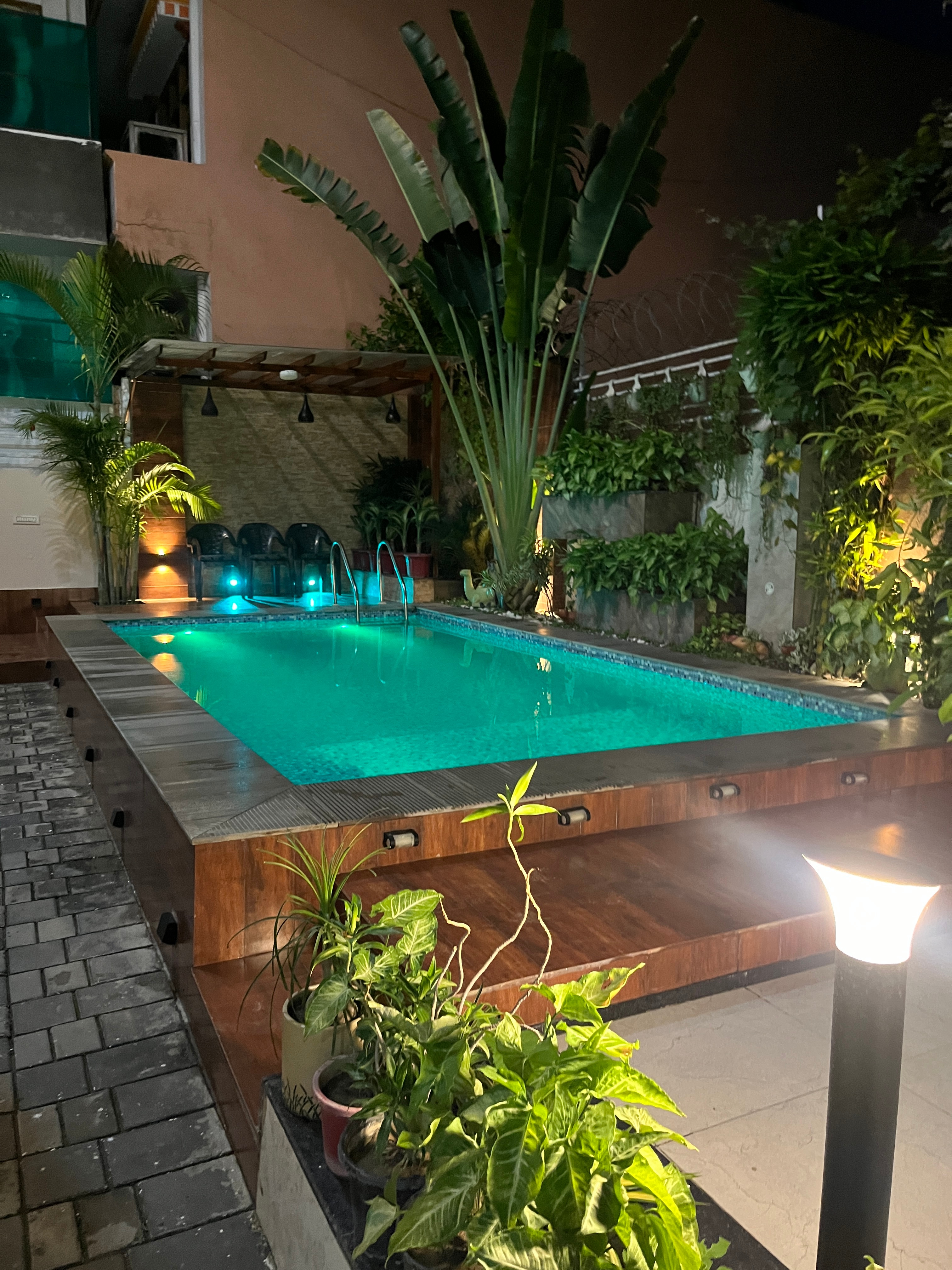 Luxury Stay  Private Home with Jacuzzi   Pool - Tap to explore photos