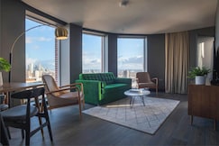 The Gate London City, 