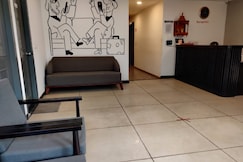 HOTEL  A P S TOWNHOUSE, Prayagraj