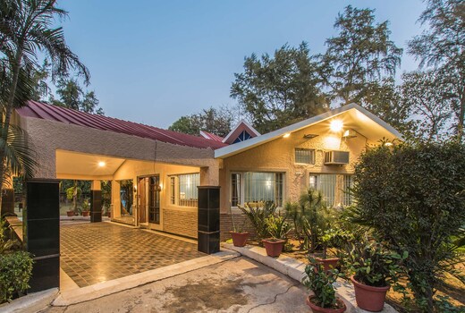 StayVista I Solitude in the Woods 2 BHK Villa