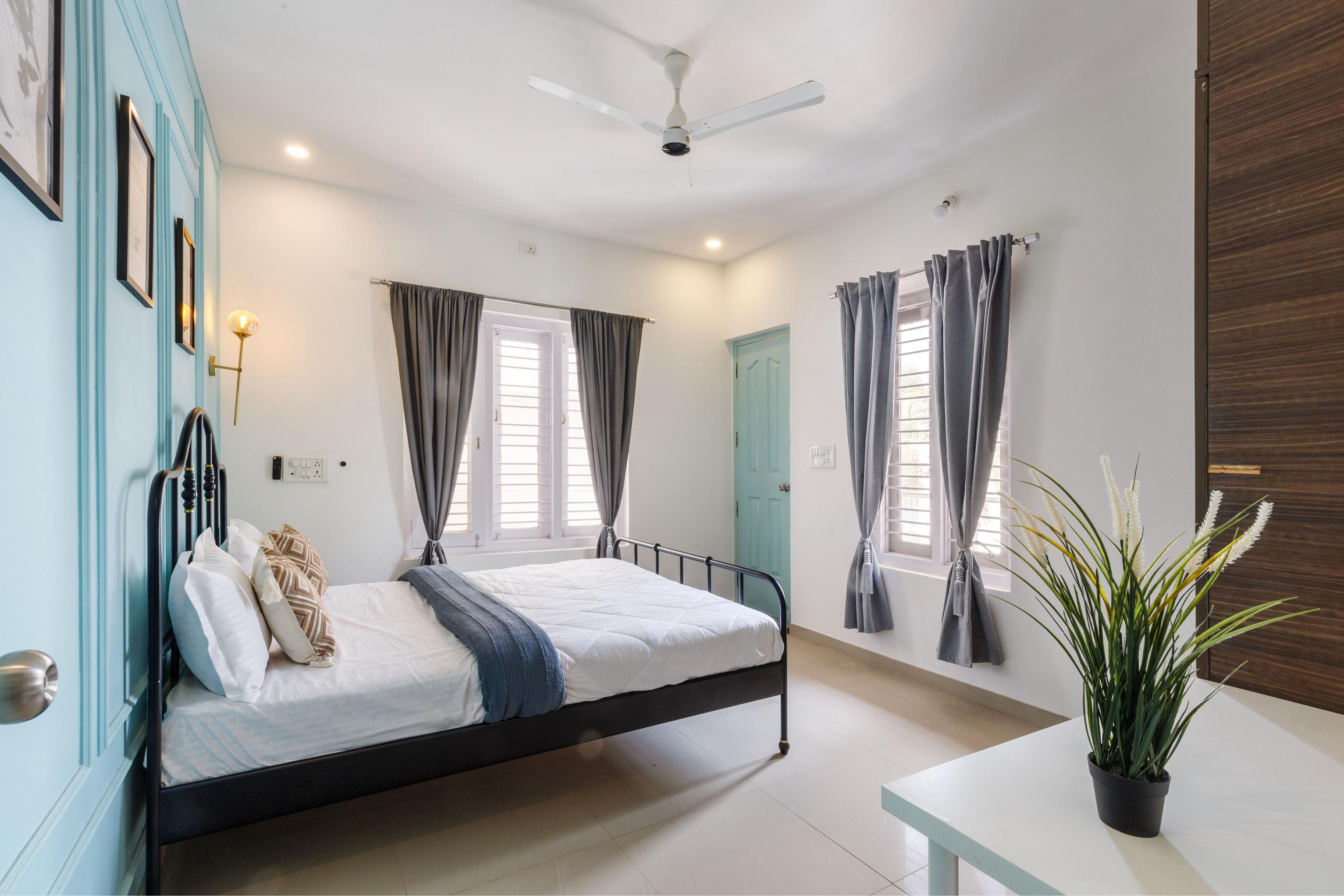Skydeck by Red Olive|2BHK|AC|Hennur - Tap to explore photos