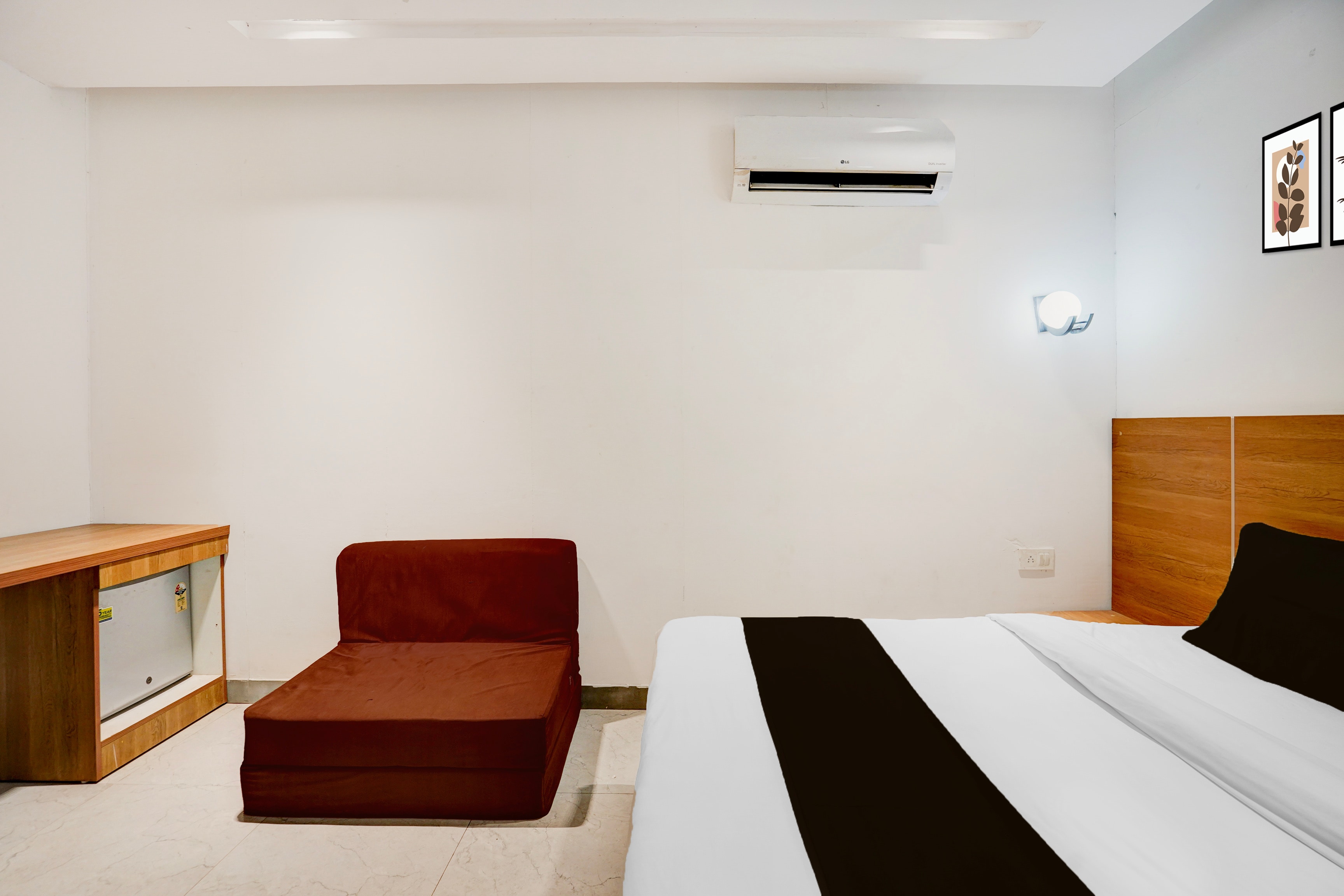 Hotel O The Royal Cargo Resort - Tap to explore photos
