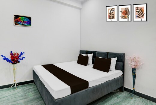 Hotel O A.R Palace