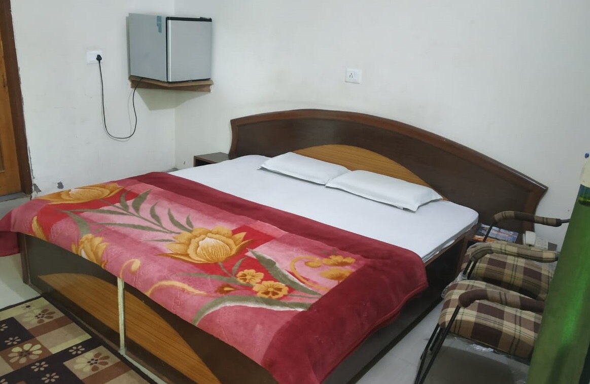 Hotel Karan Raj - Tap to explore photos