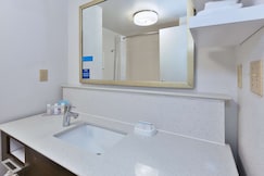 Hampton Inn by Hilton Waterbury, New Haven