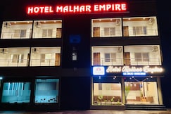 Hotel Malhar Empire, Sasvad