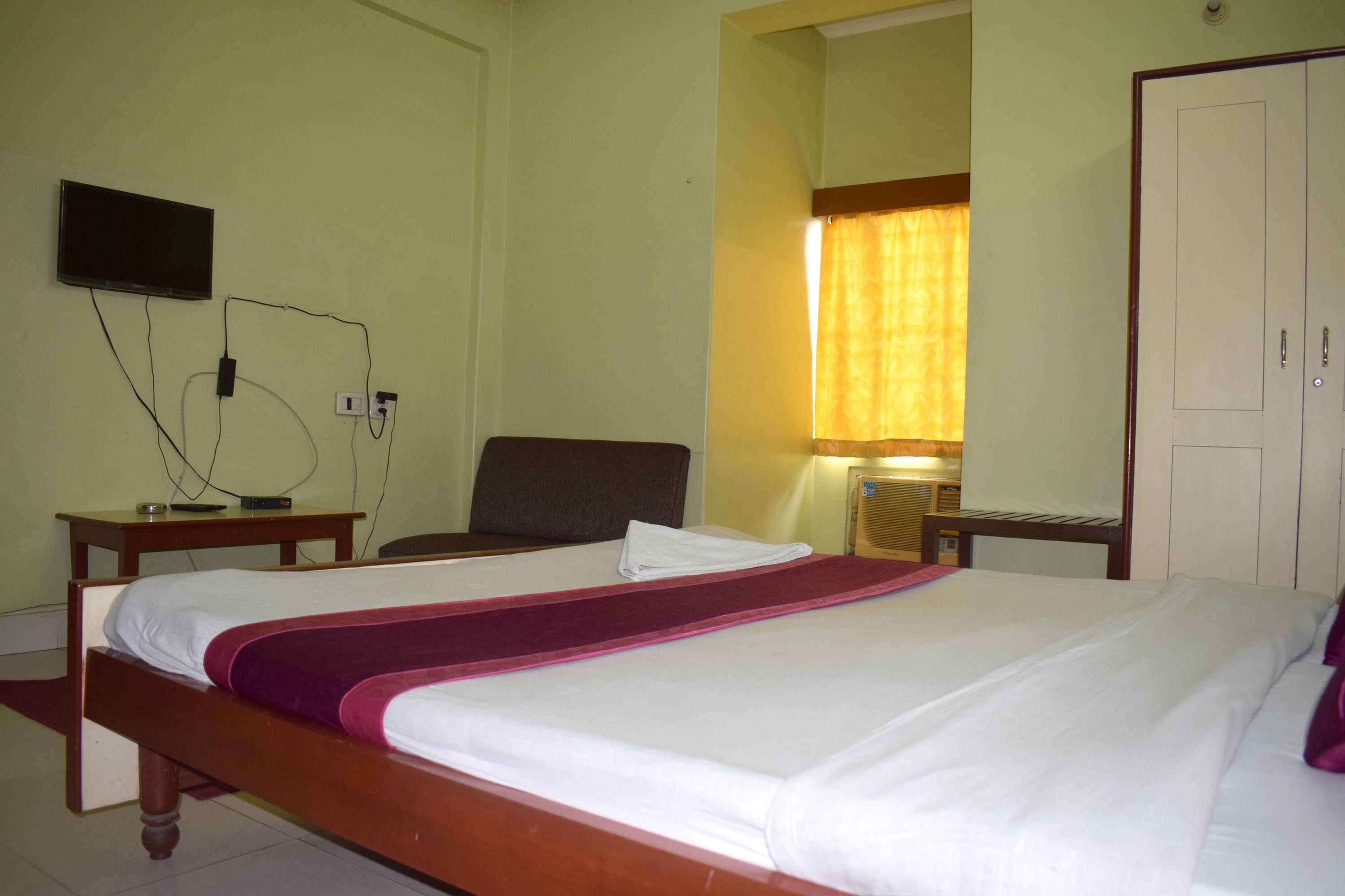 Hotel Priyodarshani - Tap to explore photos