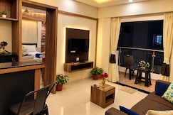 Emerald Vista Luxury Suites | Room & Restaurant, Pune