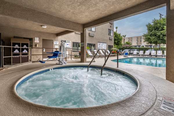 Best Western Plus Park Place Inn - Mini Suites - Tap to explore photos