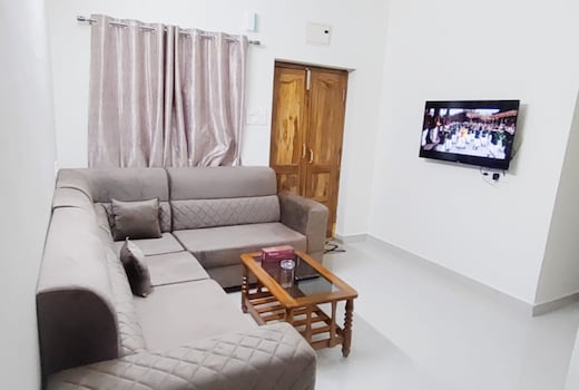 Servostay Furnished 2 bhk in Hafeezpet 102