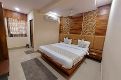 Hotel Dreamland Chandkheda, Ahmedabad