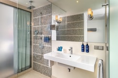 Radisson Blu Media Harbour Hotel, Dsseldorf, Dusseldorf