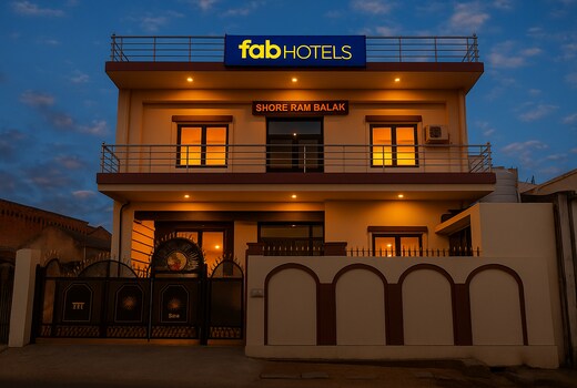 FabExpress Awadh Inn