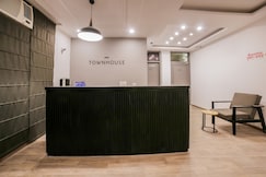 OYO 76804 OYO Townhouse 330, Gurgaon