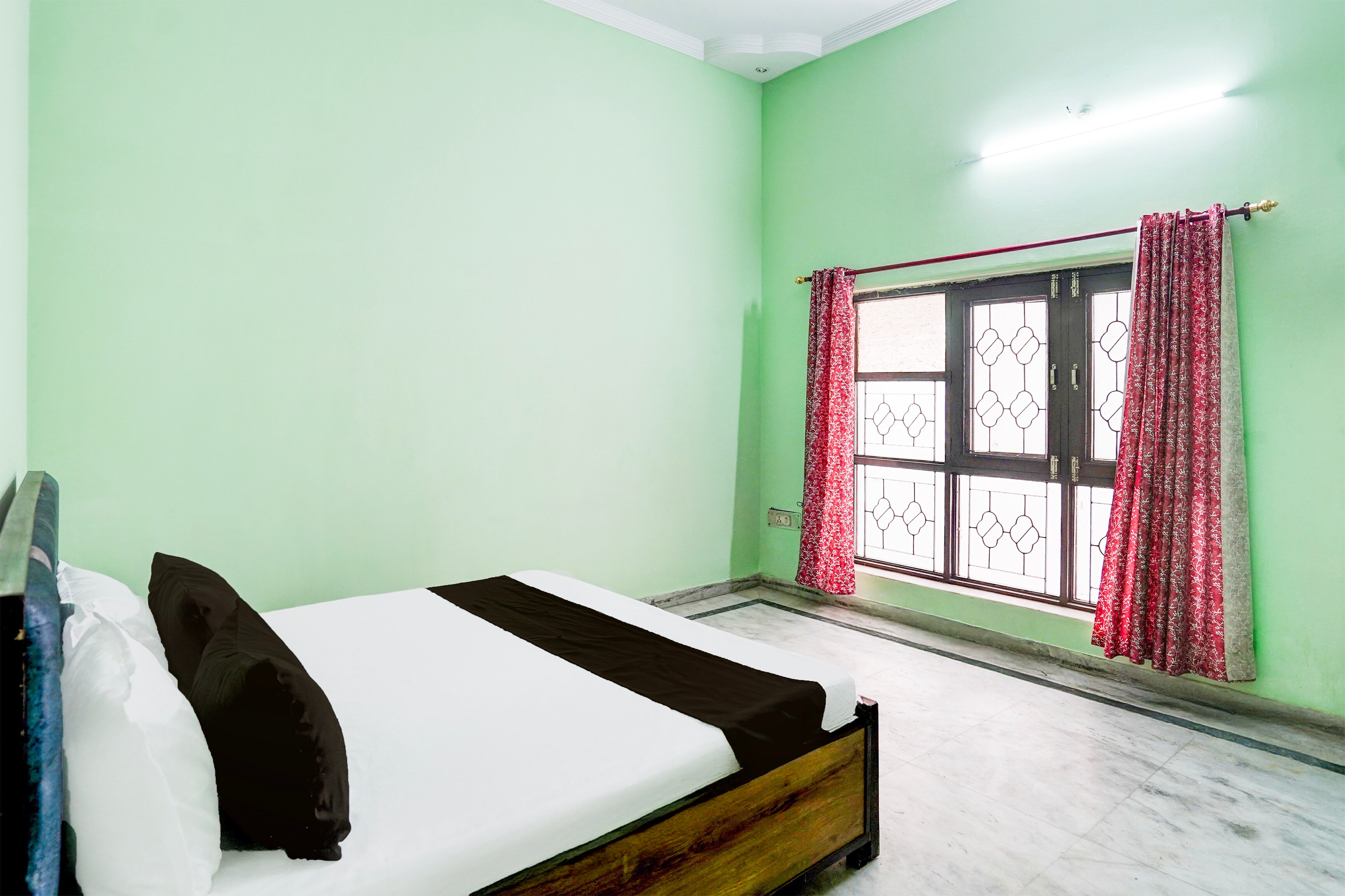Hotel O Peace Pavillion Guest House - Tap to explore photos