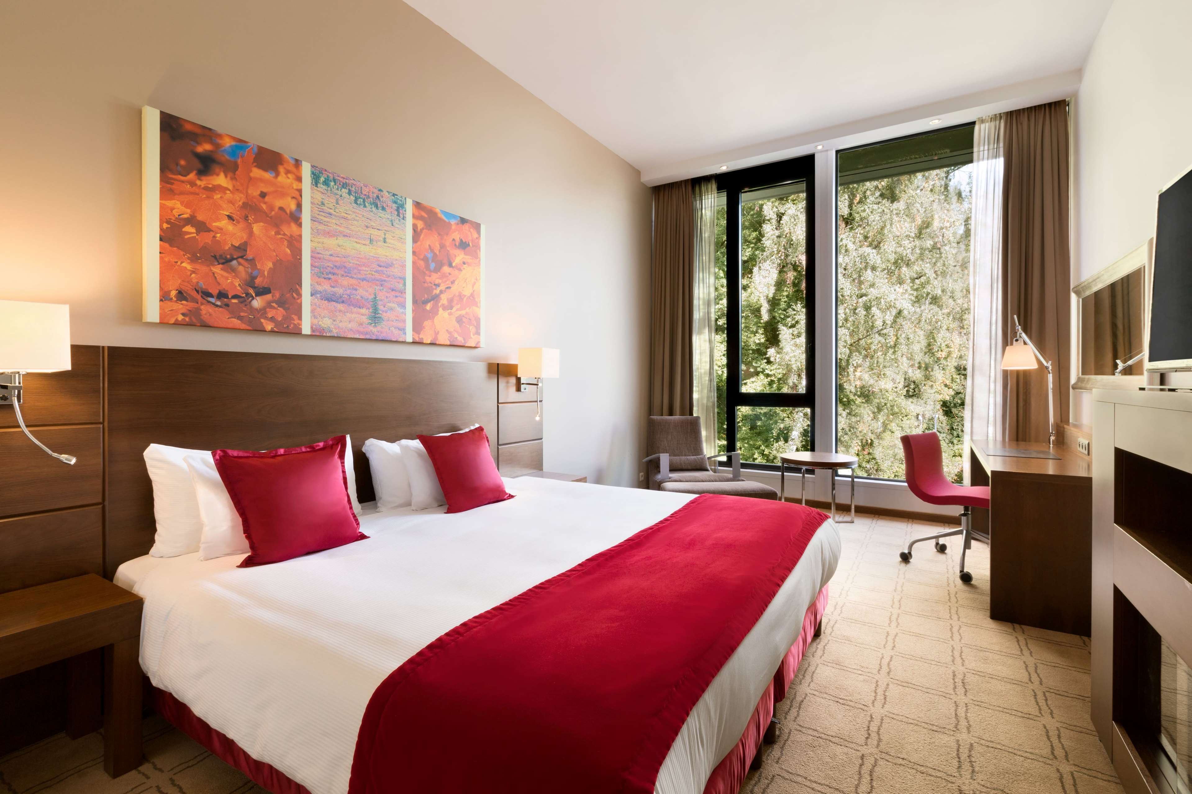 Dolce by Wyndham La Hulpe Brussels - Tap to explore photos