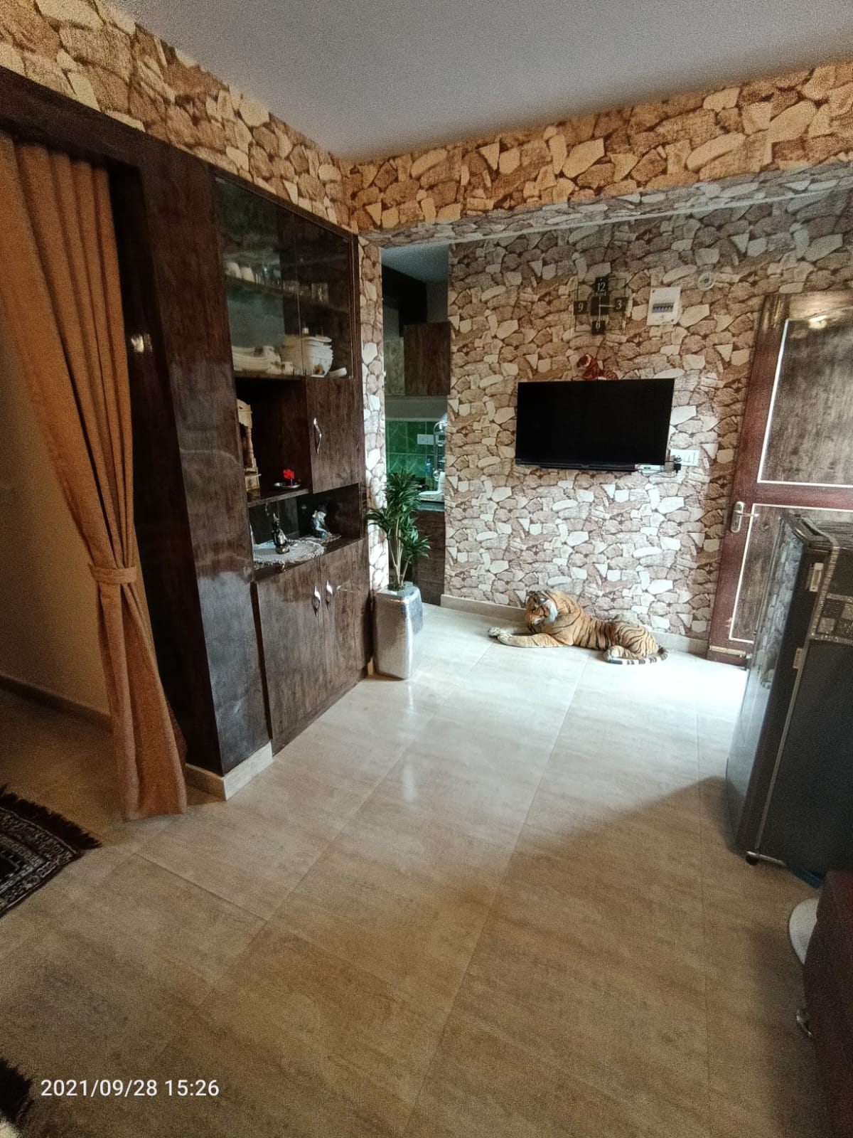 Shri Rudra Home Stay - Tap to explore photos