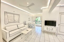 A209 Goa First 2D Comic Style Black and White Stay, Goa
