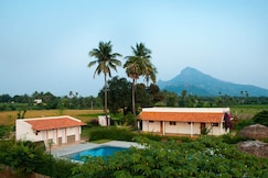 The Mountain Retreat Guest House , Cheyyur