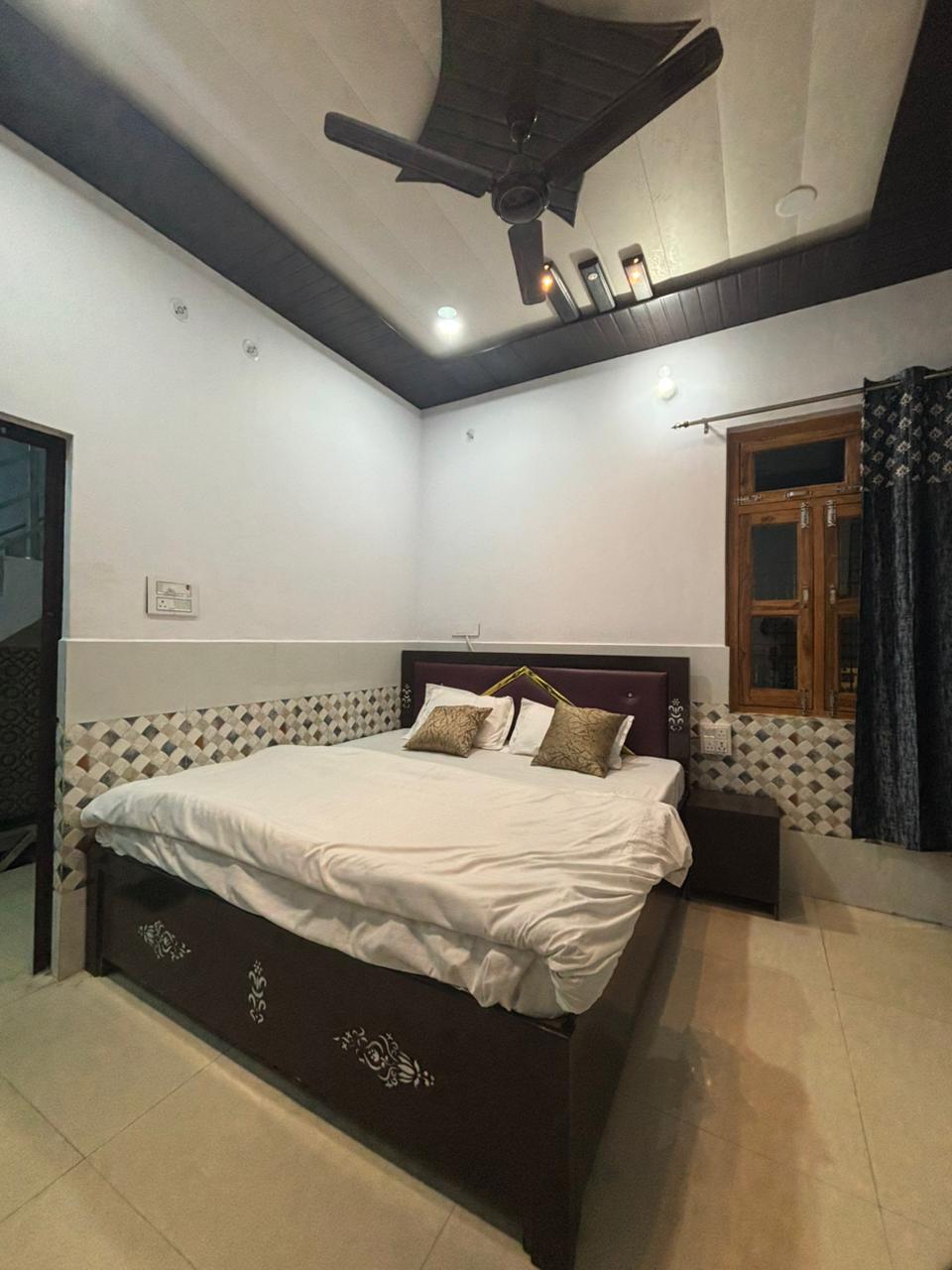 Rudra inn Ayodhya - Tap to explore photos