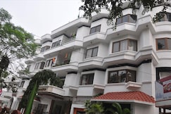 Hotel Jewel's, Karnal