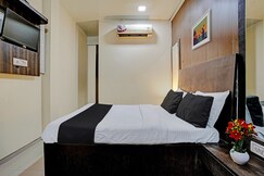 Hotel O Lotus Residency Near Anand Nagar Metro Station, Mumbai