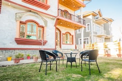 Simba Homestay|2BR| A shared Home In Kashmir by Homeyhuts, Srinagar
