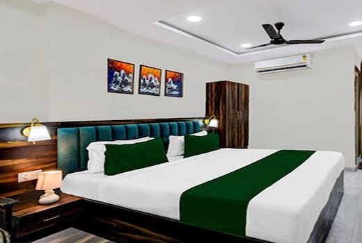 FabHotel PNR Continental