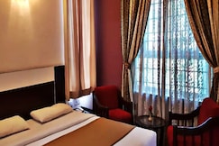 Golden Larch Residency, Ooty