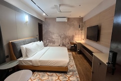 Saltstayz Premier - Sector 15 Noida, Noida