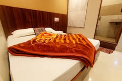 Hotel Star Light, 500 mtr from nakki Lake, Mount Abu