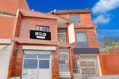 Super Hotel O Raj Ghat Ayodhya Formerly Shree Siya Raman, Gauriganj