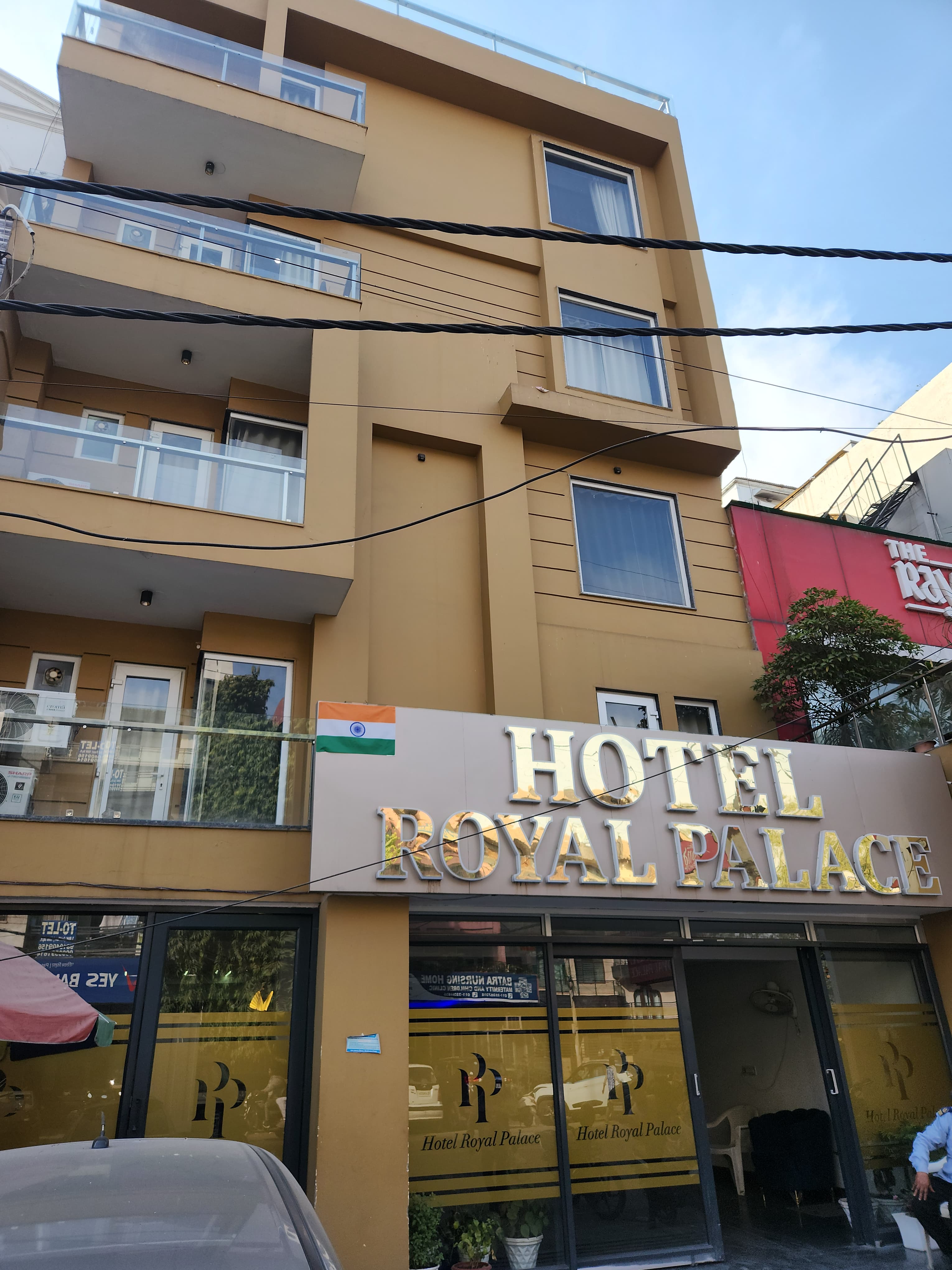 Hotel Royal Palace, Paschim Vihar - Tap to explore photos