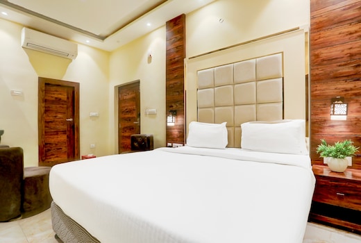 Palette by CheckIn Patliputra Colony Formerly The Aurum